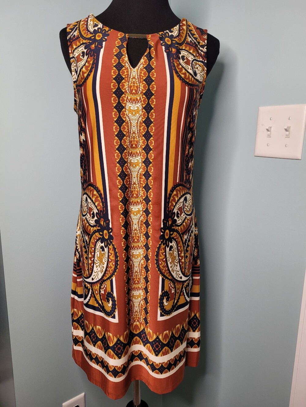 Haani Shift Dress Boho Paisley Print Keyhole Sleeveless Petite Medium PM